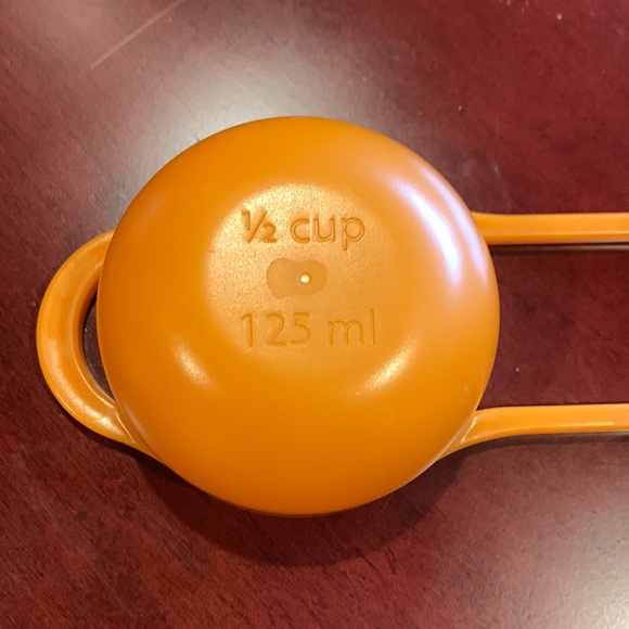 Nesting Measuring Cups - Picture 7 of 9